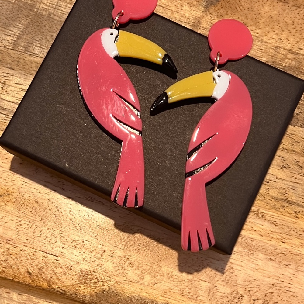 Bright Pink Statement Acrylic Toucan Bird Dangle Earrings - Picture 3 of 7